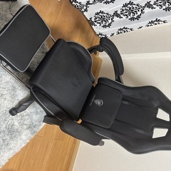 ゲーミングチェアの画像