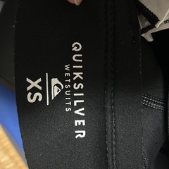 【中古】クイックシルバーウエットスーツ（グレー×ブルー）3:2mm サイズXSの画像