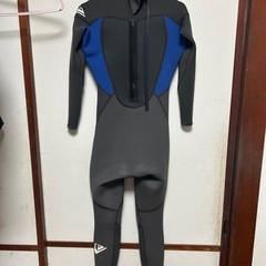 【中古】クイックシルバーウエットスーツ（グレー×ブルー）3:2mm サイズXSの画像