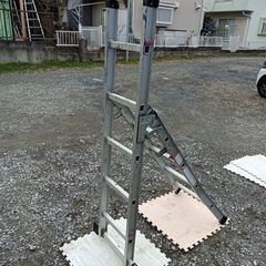 [八5102] アルミ製　はしご兼用脚立　