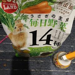 うさぎエサ&トイレ・ゲージクリーナー