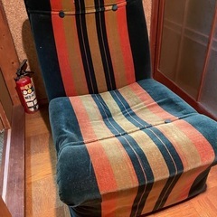 昭和レトロ一人掛けソファーの画像