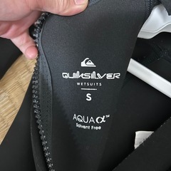 【中古】クイックシルバーウエットスーツ（ブラック）3:2mmサイズSの画像