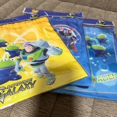 トイストーリー 巾着3枚・ランチバック・ランチチーフセット
の画像