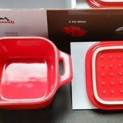 □ 未使用品 □ staub ストーブ   エクストラ ミニスクエア ココット ２個セットの画像