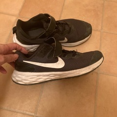 NIKE  シューズ　21.5センチの画像