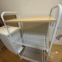 ニトリ　　キッチンワゴン
