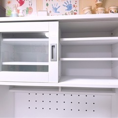 食器棚の画像