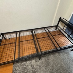 シングルベッド