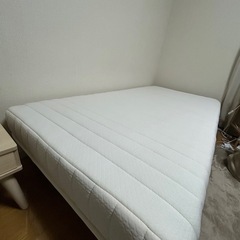 シングルマットレス　脚付