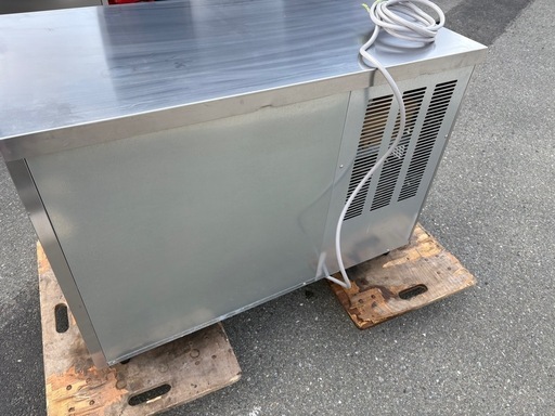 ■中古品 ホシザキチップアイスメーカー CM-200K 2020年 3相200V 1060ｘ600ｘ800ｍｍ 動作問題なし■