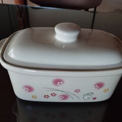 漬物を漬ける容器　陶器　蓋付き　冷蔵庫に入るサイズ　美品