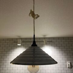 キッチンの照明器具の画像