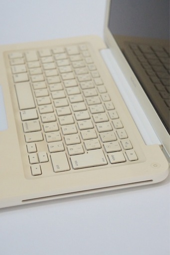 Apple MacBook　
