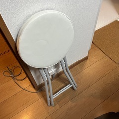 ニトリ　折りたたみ椅子　ボンベイ　ホワイト