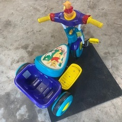 プーさん三輪車の画像