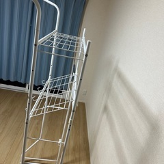 洗濯機の上に置ける棚の画像