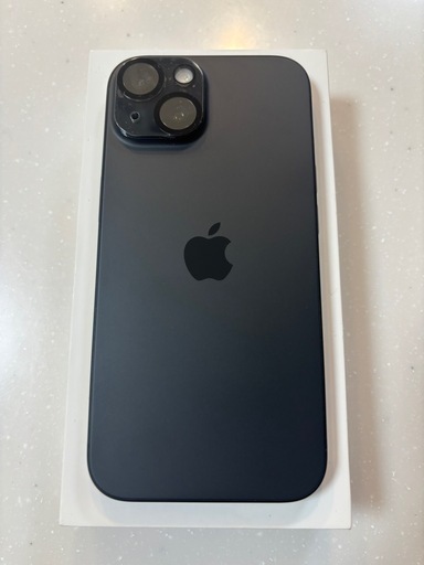【充電回数9回】Apple iPhone 15 ブラック 128GB