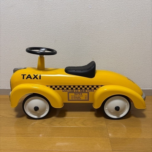 子ども　車　乗り物　アルタバーグタクシー