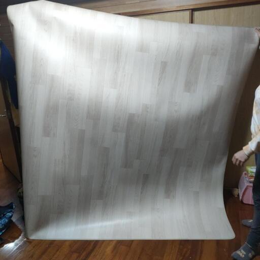 ニトリ　ふきとれるフロアラグ