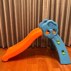 トイザらス　滑り台の画像