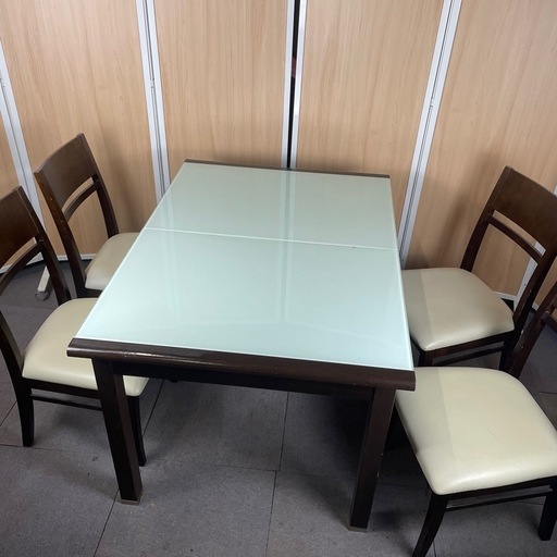 伸長式　ダイニングテーブル　椅子4脚　セット　家具　チェア　デスク