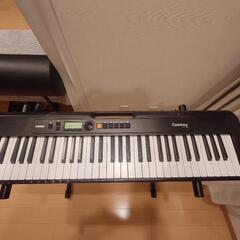 61鍵の電子キーボード、Casiotone CT-S200、おまけにスタンダード付きの画像