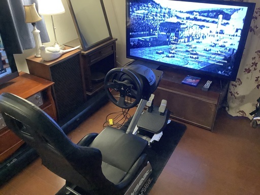 レースゲーム　フルセット　直ぐに遊べます。PS4 GT7 ハンコン　Thrustmaster　T300RS play seat トラストマスター　シートセット　検索→ ハンドルコントローラー　グランツーリスモ　プレイステーション　レース　レーシングゲーム（