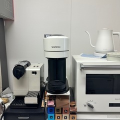 Nespresso エスプレッソマシン ホワイトの画像