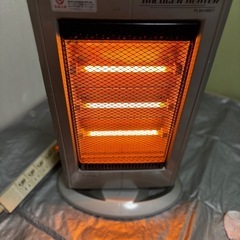 【取引完了】ハロゲンヒーターです