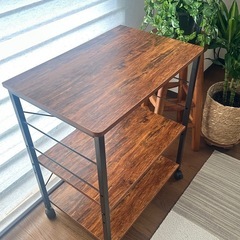 超美品　棚　シェルフ　レンジ台　キャスター付き　高さ調節可能　幅60センチの画像