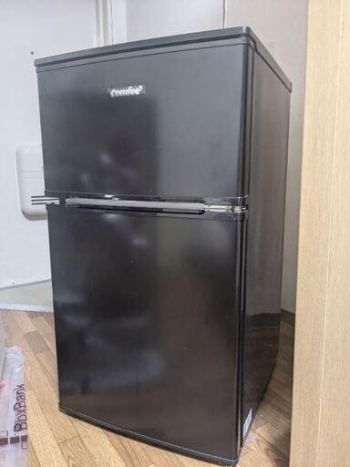 2023年製冷蔵庫90L　comfee RCT90BL