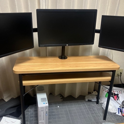 PCセット　モニター　デスク　キーボード　マウス　コンデンサーマイク　マウスパッド　棚