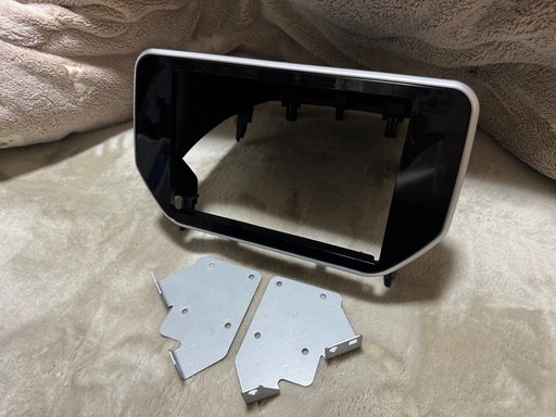 期間限定値下げ！！！ ダイハツ ムーヴ ムーヴカスタム LA150S/LA160S 8インチ用ナビパネル オーディオパネル