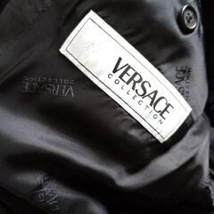 VERSACE黒スーツ値下げしますの画像