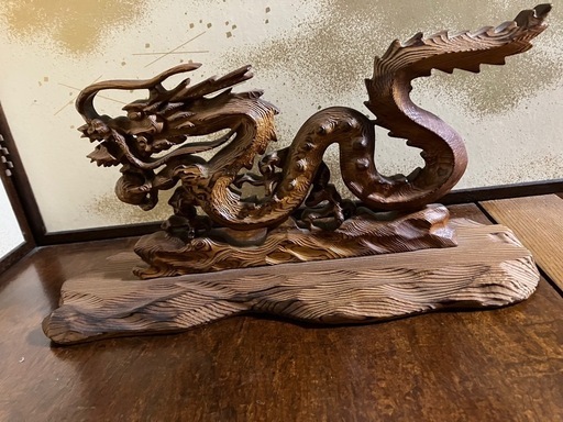 龍　　　置き物
