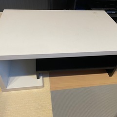 ローテーブル、ダイニングテーブル、テレビ台、本棚をお譲りします！の画像
