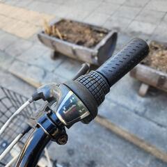 SALE50％』折りたたみ自転車20インチ6変速カゴ付き黒配達可能 