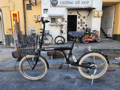 SALE50％』折りたたみ自転車20インチ6変速カゴ付き黒配達可能 