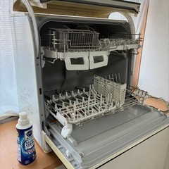 【最終値下げ】4-5人用食洗機　パナソニック　np-tr8の画像
