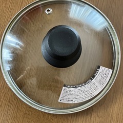 小鍋のフタ必要な方いらっしゃいませんか　強化ガラス　ミルクパン　フタ　2枚　　の画像