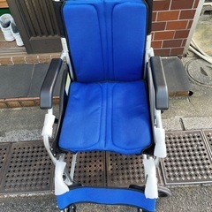 介助式車椅子(折りたたみ)の画像