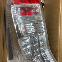 トヨタ プリウス前期 純正ZVW30系 テールランプ左右セット