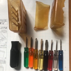 ビス、ドライバーセット　工具箱　六角レンチ　スパナ　木ねじの画像