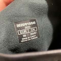 ZARA ロングブーツの画像