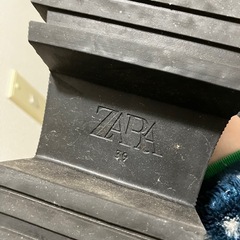 ZARA ロングブーツの画像