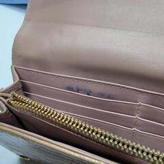 miumiu 長財布 ピンク 箱付き 付属のカードケース新品の画像