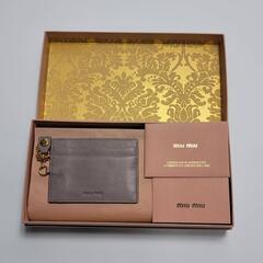 miumiu 長財布 ピンク 箱付き 付属のカードケース新品の画像