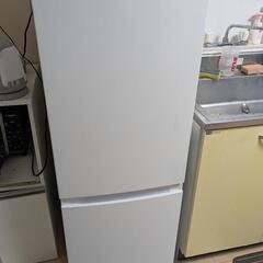 独身用冷蔵庫　　東芝製洗濯機