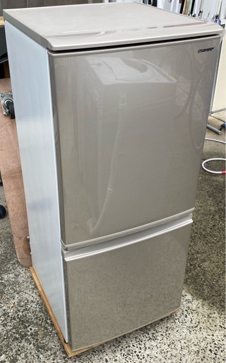 SHARP 冷凍冷蔵庫 SJ-C14E 137L 2019年
